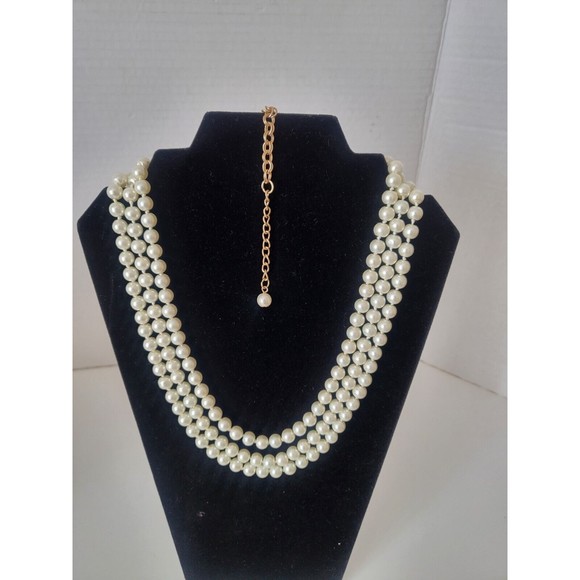 VINTAGE Triple Strand Glass beads Faux Pearl 20" Necklace With 6" Extender - Picture 5 of 5